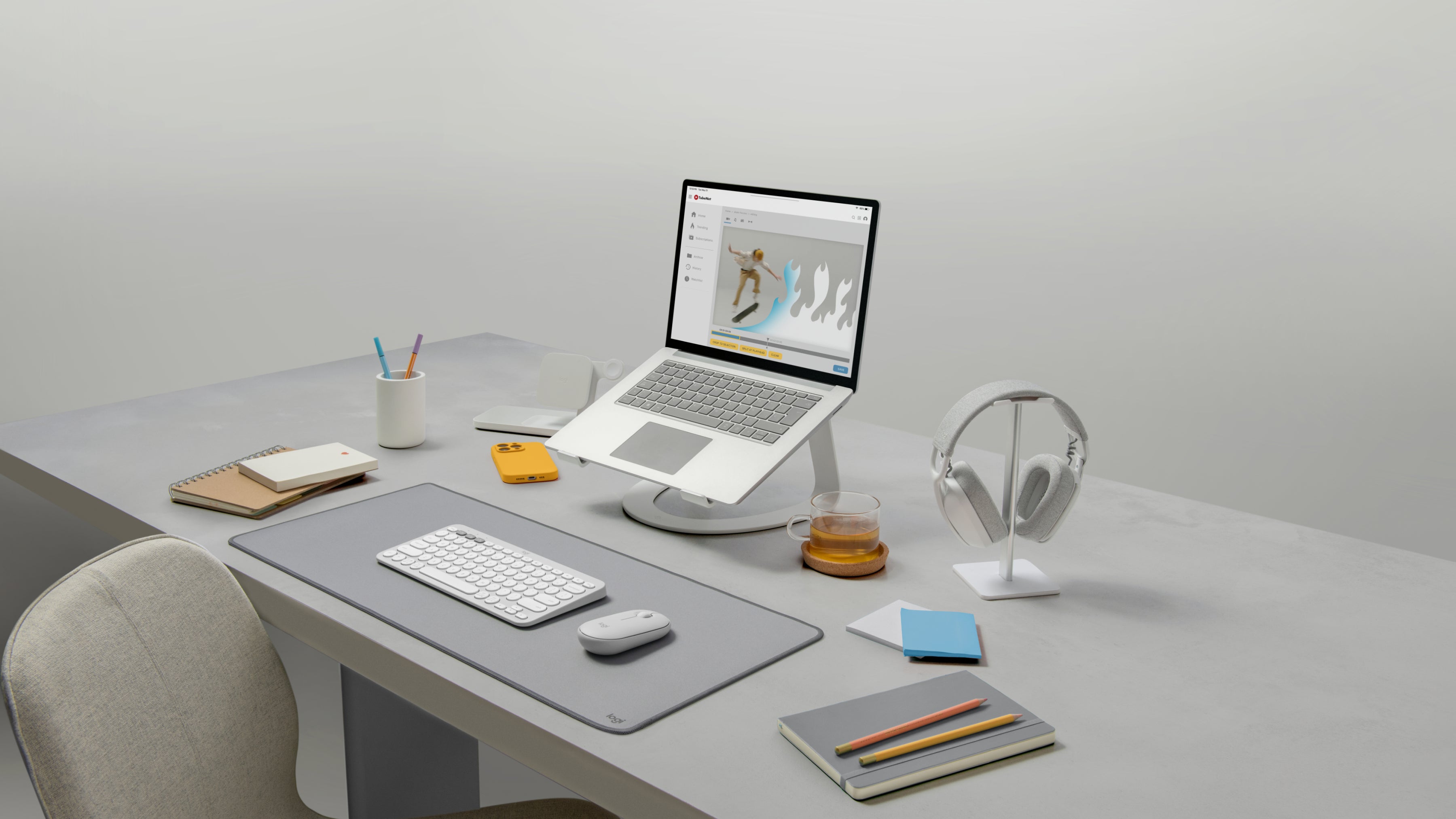 Mouse Logitech Óptico Pebble 2 M350s, Inalámbrico, Bluetooth, 4000DPI, Blanco