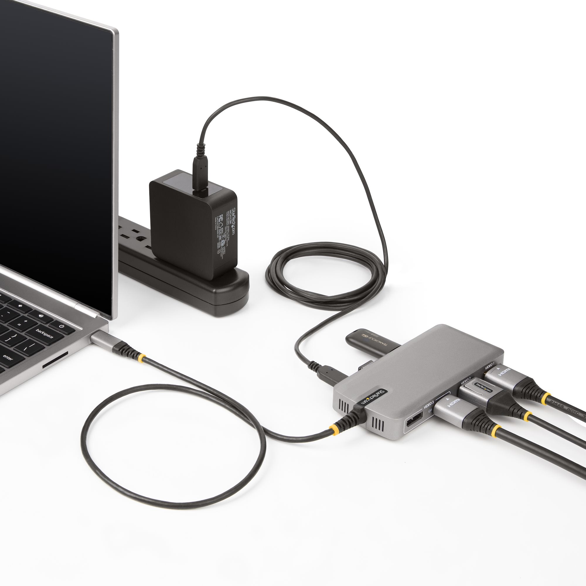 ADAPTADOR USB-C DE 3 MONITORES