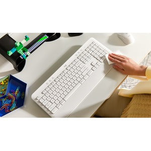Teclado Logitech Signature K650, Inalámbrico, Bluetooth, Grafito (Español)