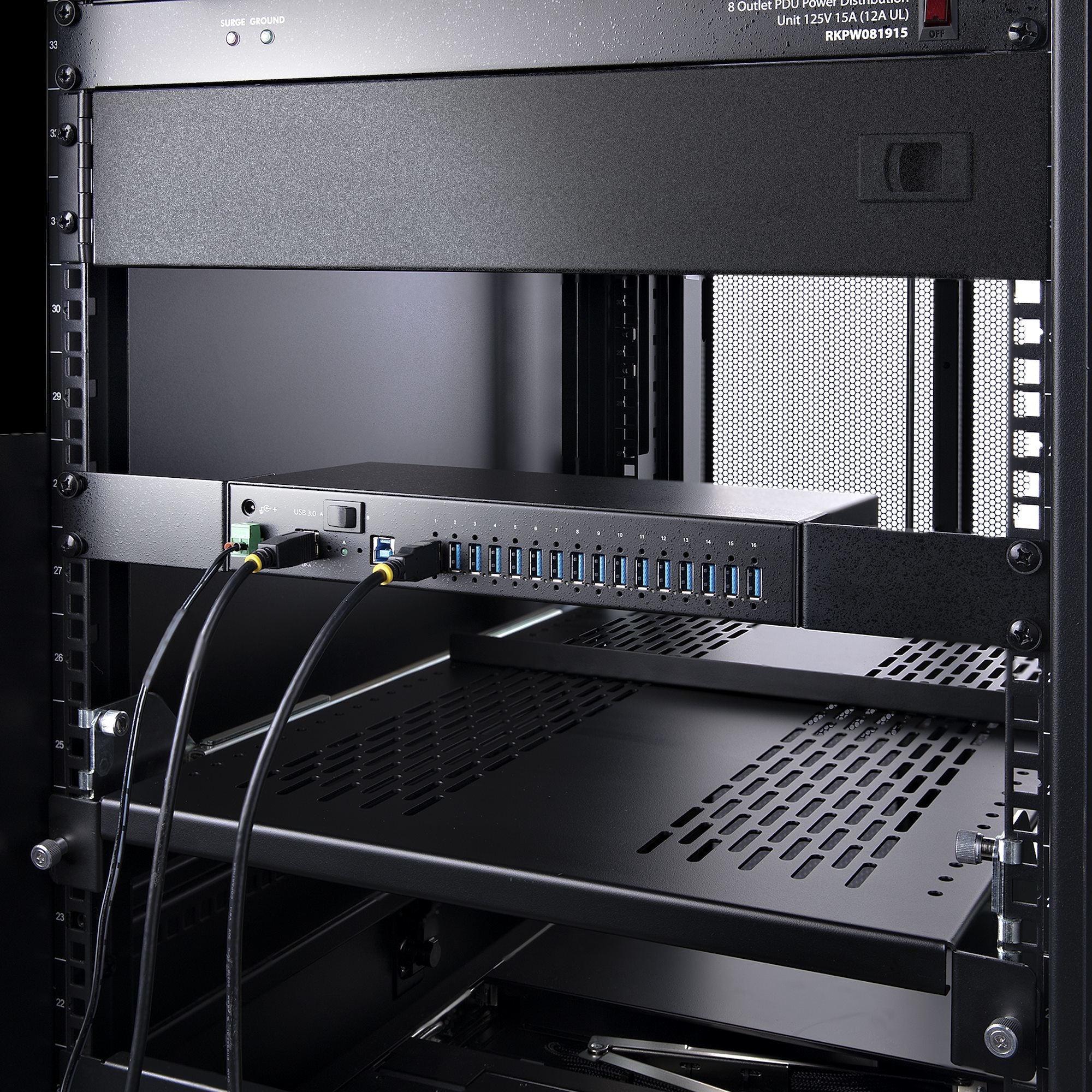 StarTech.com Hub Industrial, 5000 Mbit/s, USB 3.0 de 16 Puertos, Negro